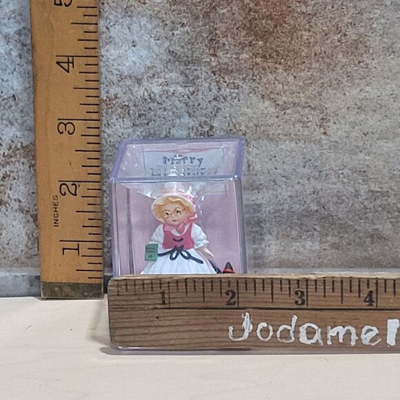 Hallmark Madame Alexander Merry Miniatures Mother Goose 1997 - Picture 10 of 11